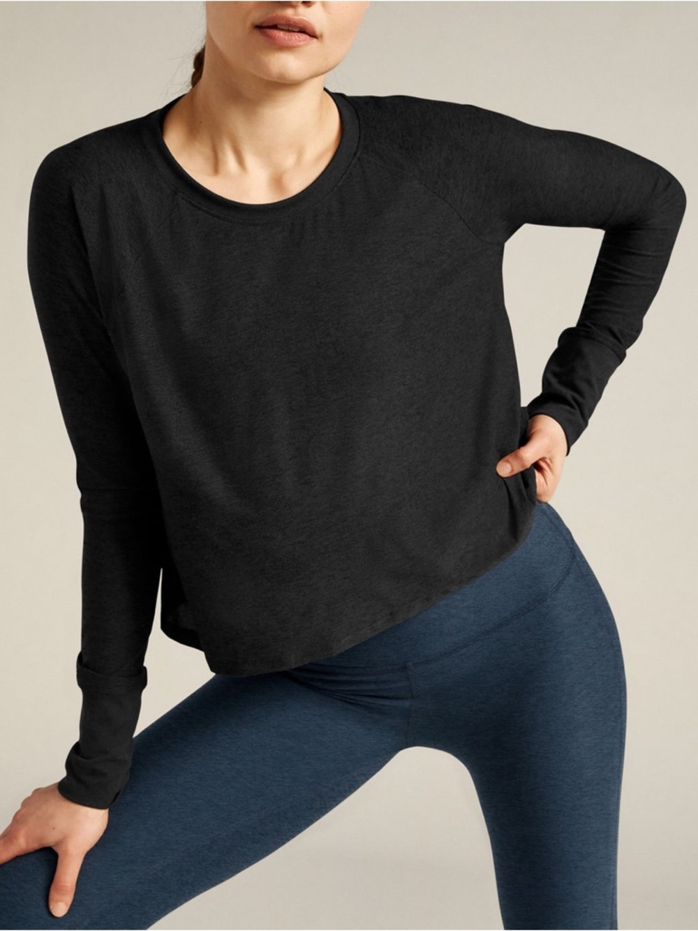 Beyond Yoga Featherweight Daydreamer Top in Darkest Night